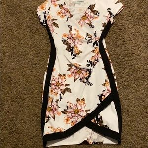 Knee length dress with flowers